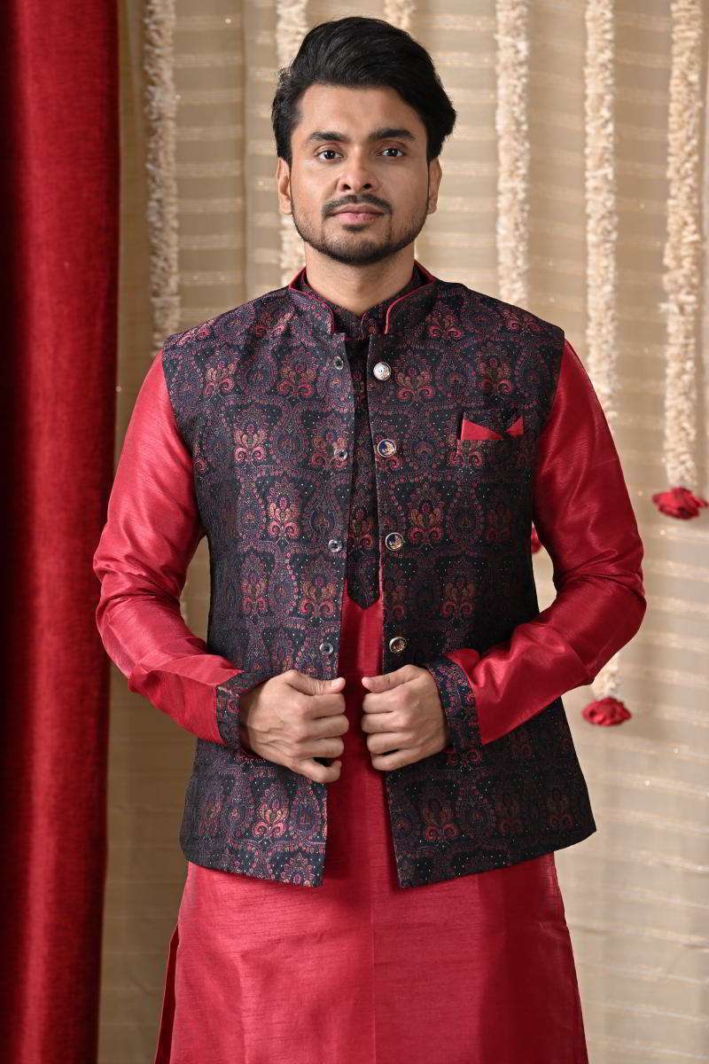 Maroon Kurta Set With Jacket