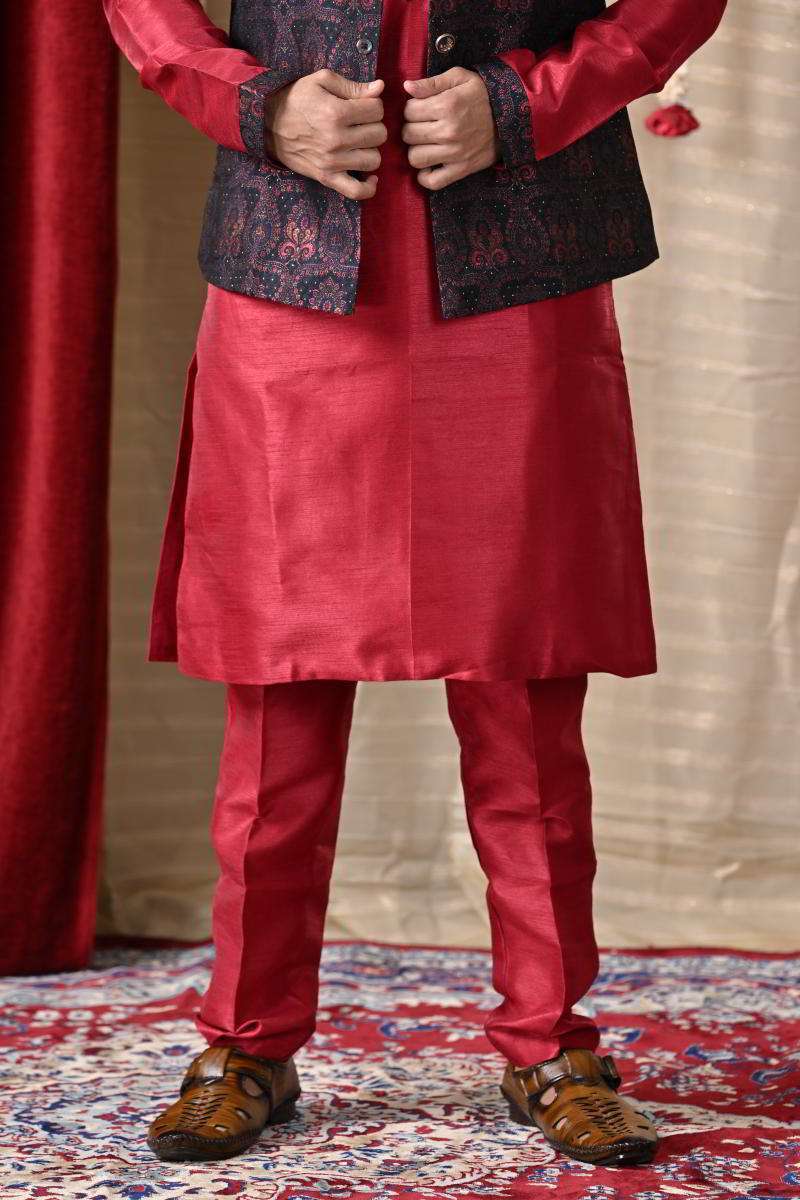 Maroon Kurta Set With Jacket