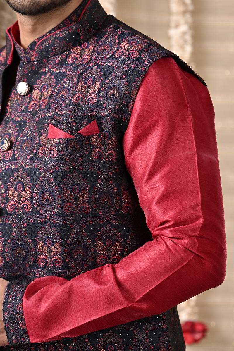 Maroon Kurta Set With Jacket