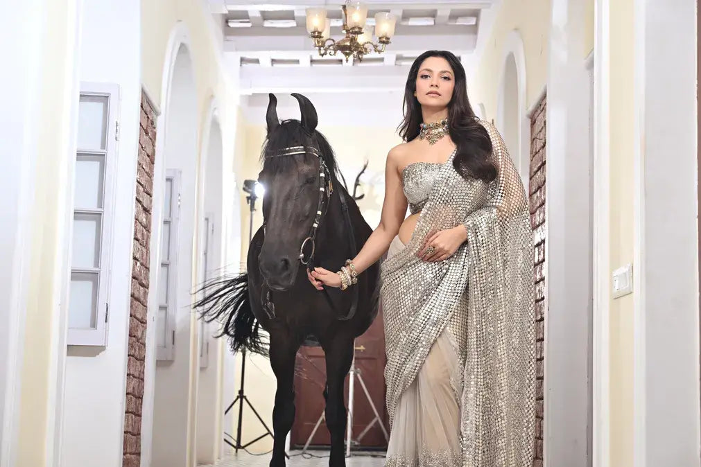 Off White Embroidered Saree — photo 5 of 7