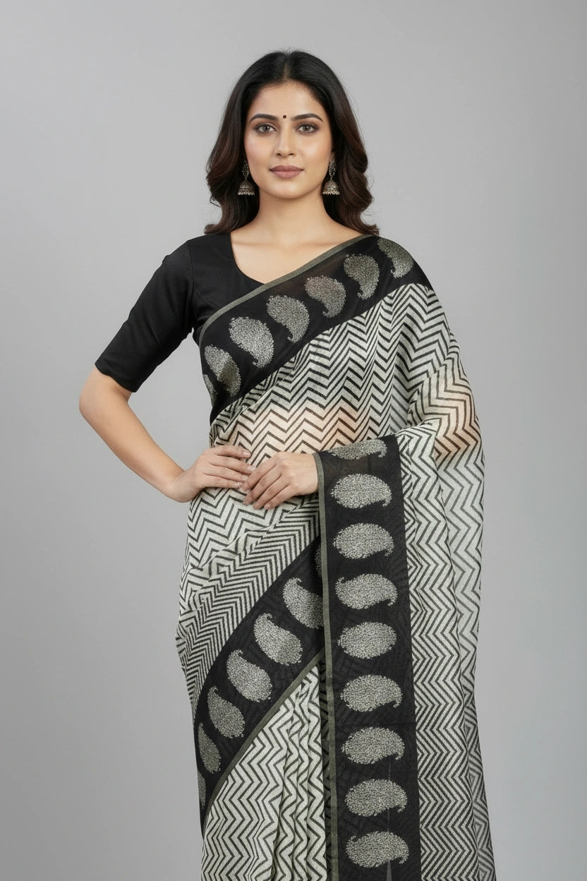 Banarasi Cotton Saree with Contrast Woven Zari Borders - View 4 | Rangoli