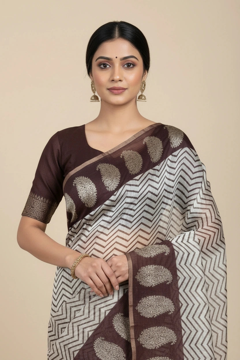 Banarasi Cotton Saree with Contrast Woven Zari Borders - View 6 | Rangoli