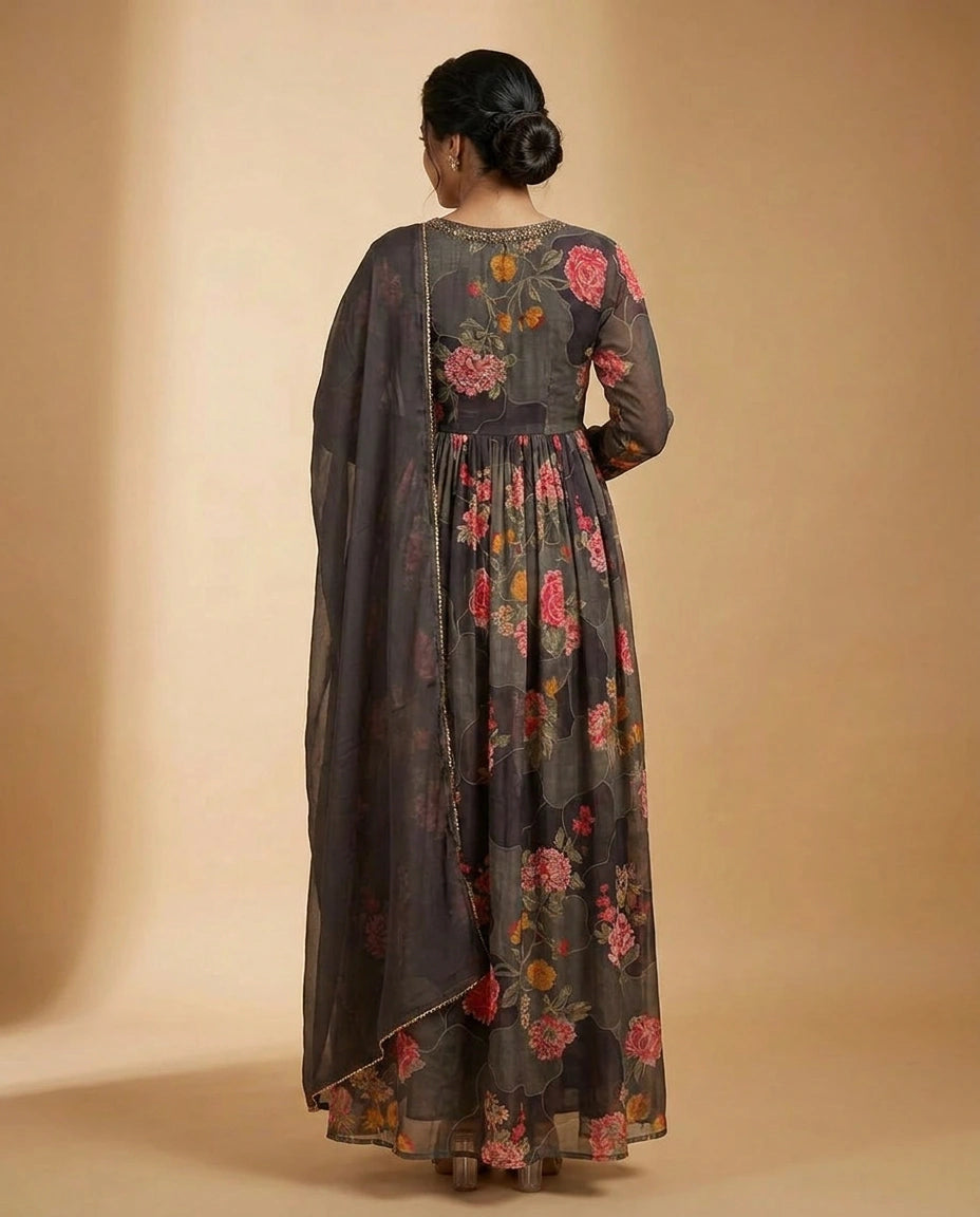 Chinon Salwar Suit Set with Side Slit and Ethnic Detail view 3