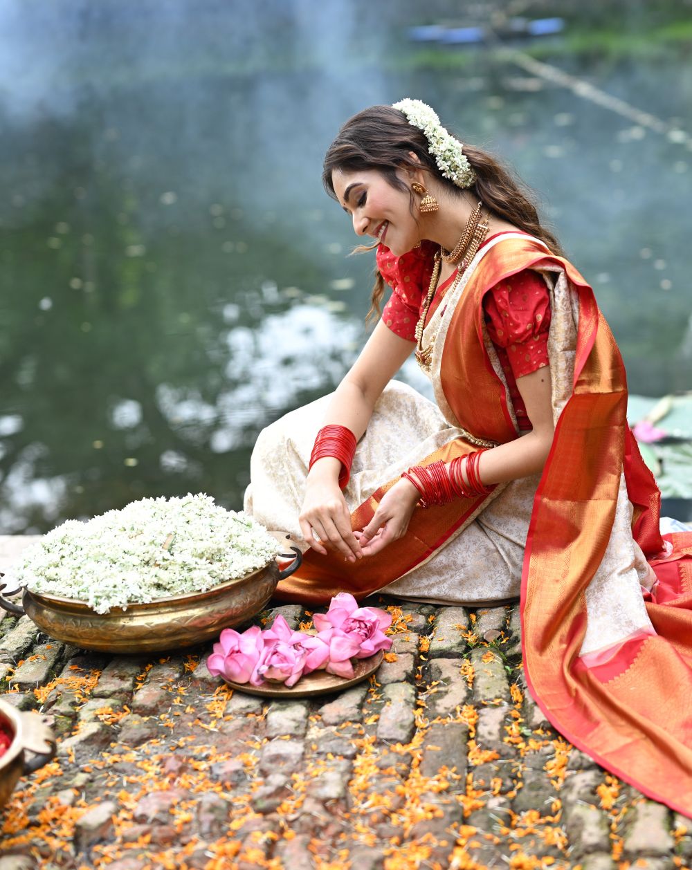 Off-White and Red Kanchipuram Silk Saree – A Timeless Classic