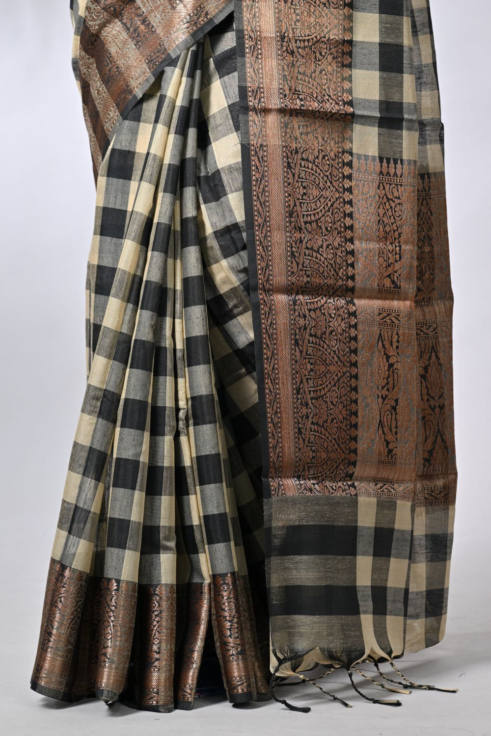 Beige & Black Cotton Sarees
