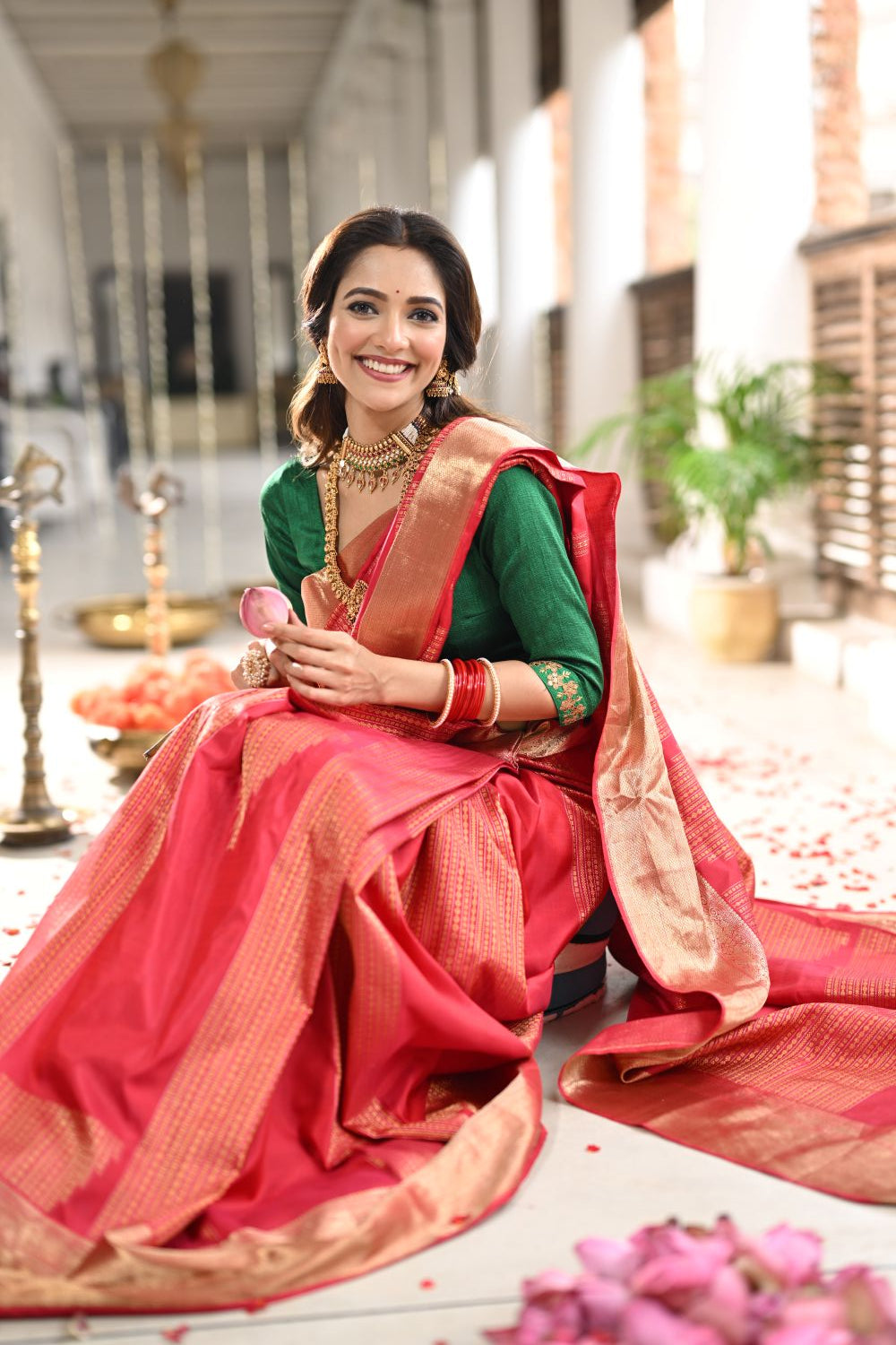 Traditional Rani and Gold Kanchipuram Silk Saree