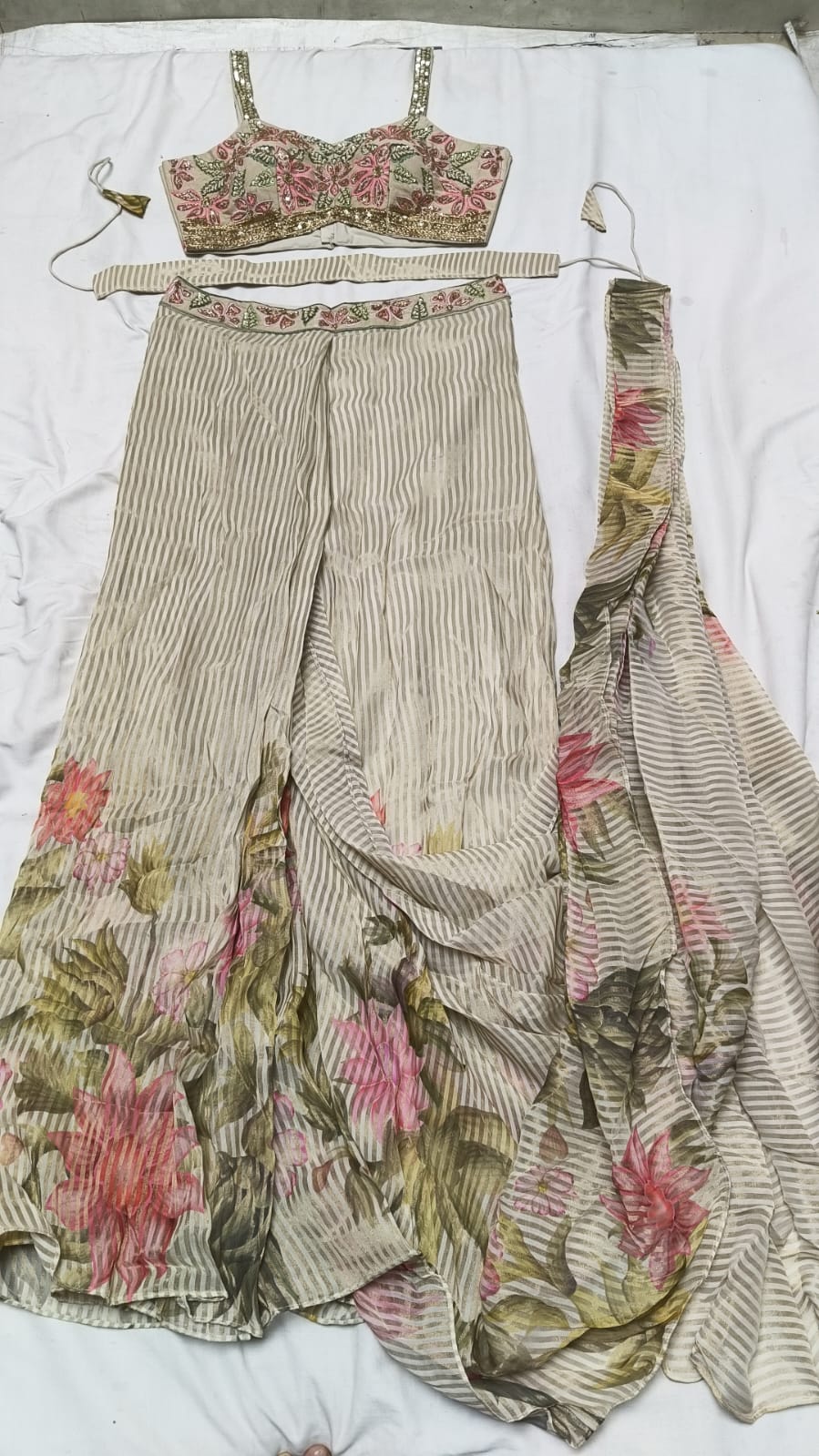 Elegant Beige Floral Drape Saree with Intricate Blouse Work