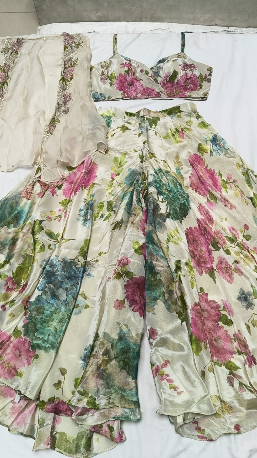 Luxury Pastel Floral Ensemble Palazzo Suit with Statement Cape Jacket