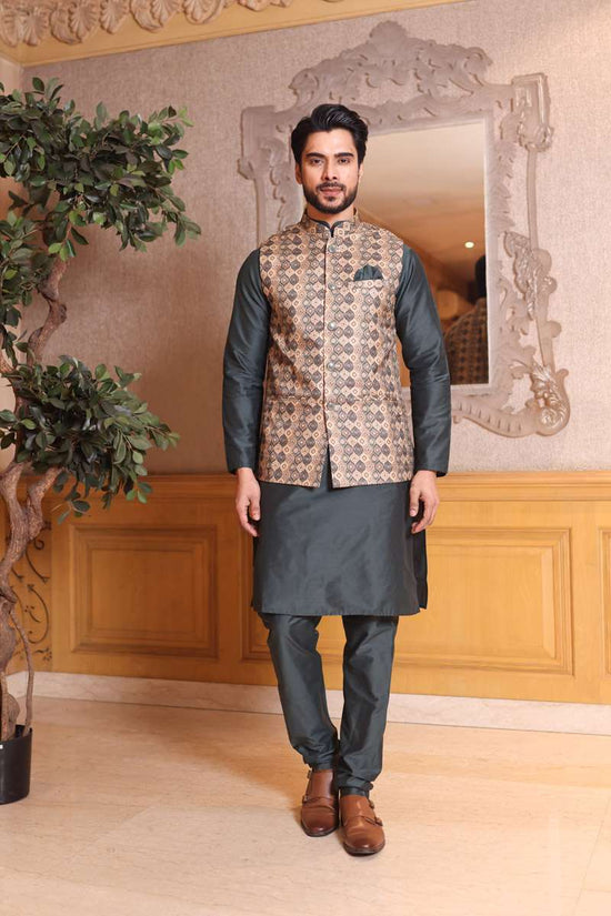 Moss Green Kurta Set With Jacket