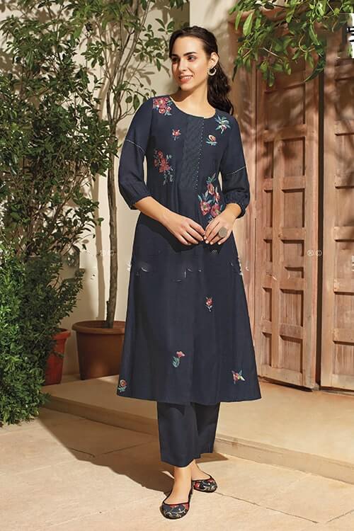 Black Cotton Readymade Long Kurti 142511 | English dress, Indian ethnic  wear, Kurti designs